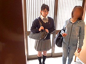 嫁の連れ子が巨乳な小悪魔ちゃんで、ワシ、ホンマかなわんがな。　サンプル画像02